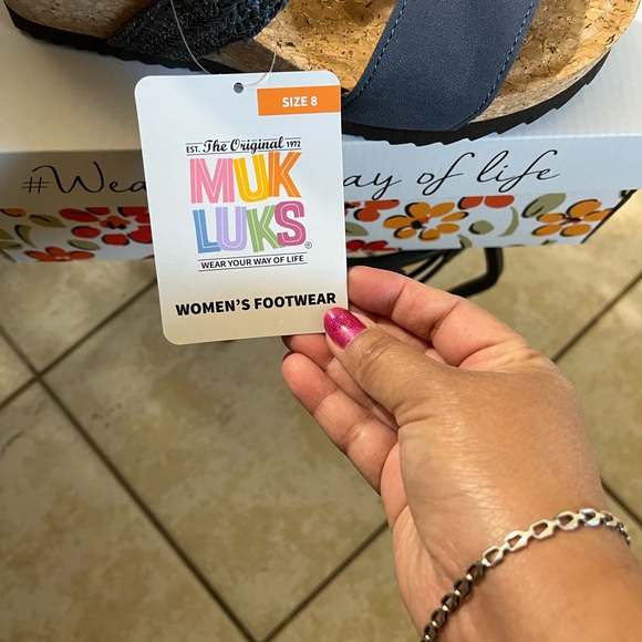 💙 NWT Blue muk Luks Wedge Sandals. Size 8. Brand New! Other colors available! - Picture 6 of 6